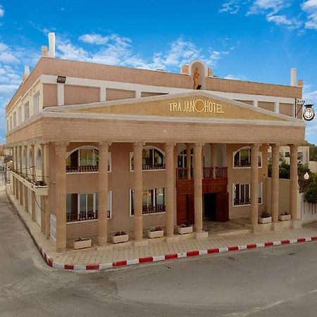 Trajan Hotel Timgad Bagian luar foto