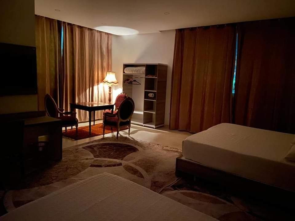 Trajan Hotel Timgad Bagian luar foto