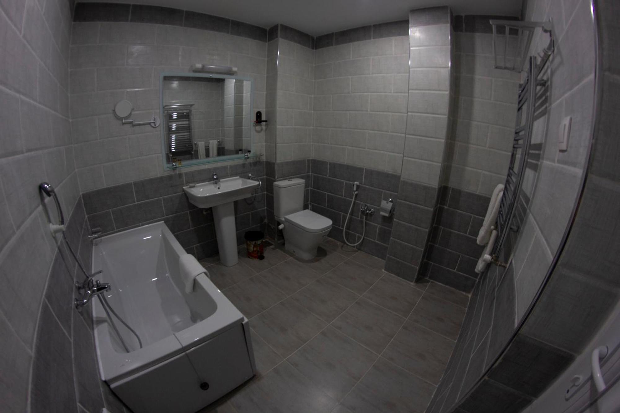 Trajan Hotel Timgad Bagian luar foto